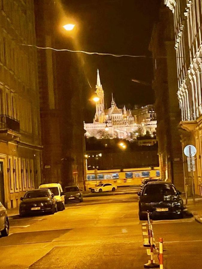 Wonder Deer Lux Apartment At The Parliament Self Check-In Budapeste Exterior foto